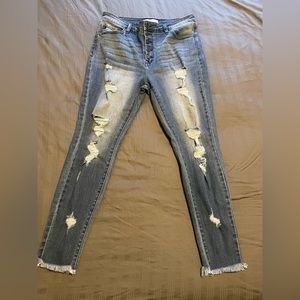KANCAN SKINNY BUTTON FLY DISTRESSED JEAN Size 31